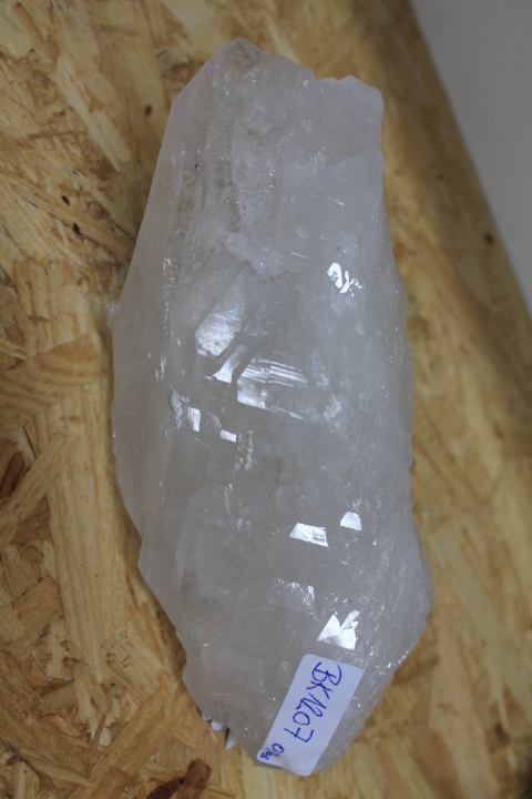 Bergkristallspitze 0,9kg - zum Schließen ins Bild klicken